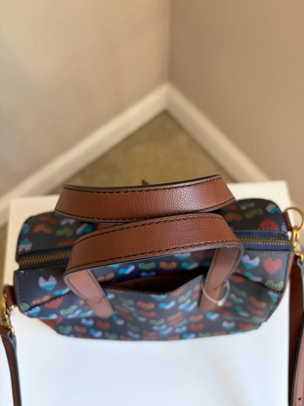 Fossil Sydney Satchel Heart Print NWOT